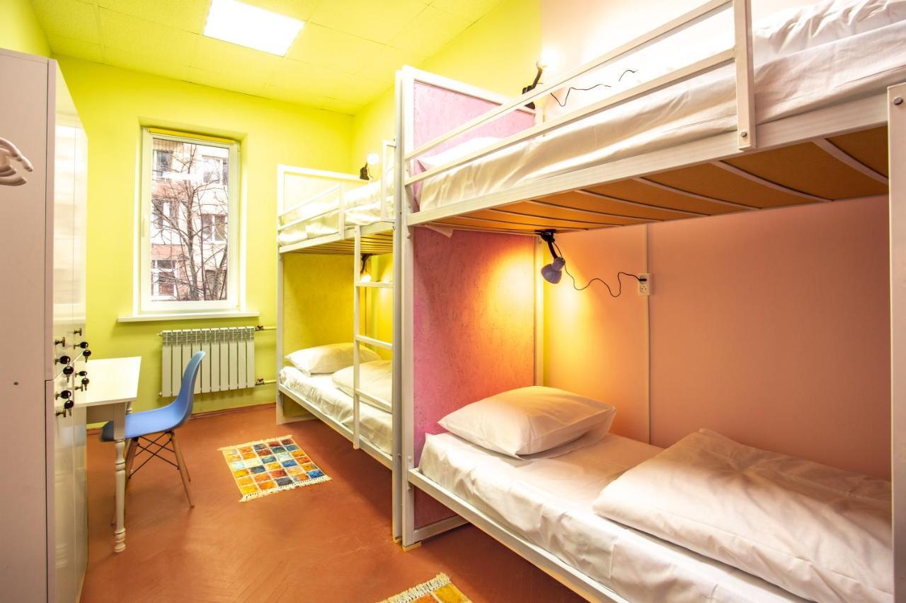 P2B Hostel & Bar Kyiv Exterior photo